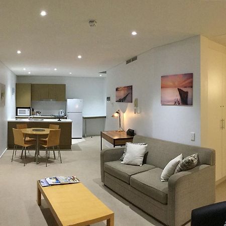 Wallaroo Marina Waterfront Luxe Apartment Экстерьер фото