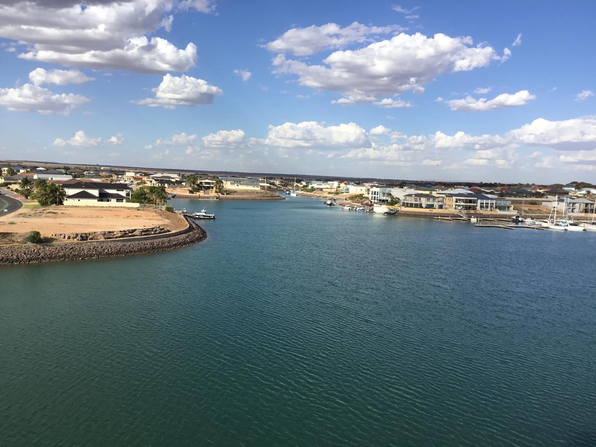 Wallaroo Marina Waterfront Luxe Apartment Экстерьер фото